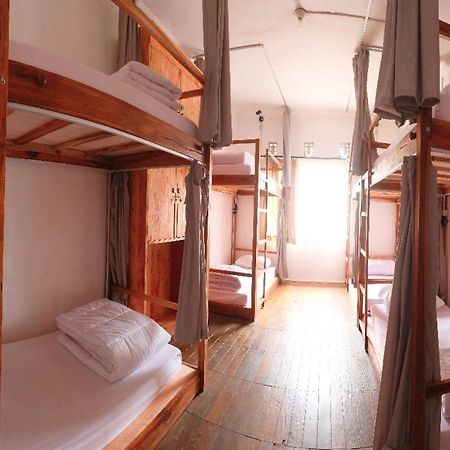 Tani Jiwo Hostel Diyeng Zewnętrze zdjęcie