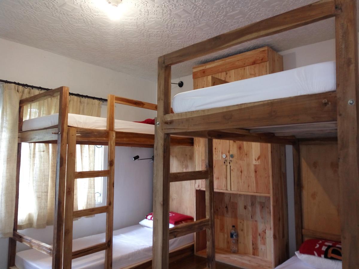 Tani Jiwo Hostel Diyeng Zewnętrze zdjęcie