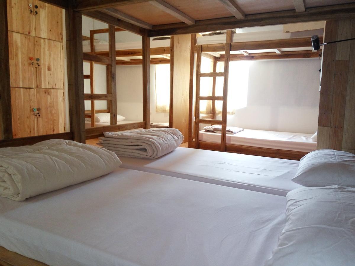 Tani Jiwo Hostel Diyeng Zewnętrze zdjęcie
