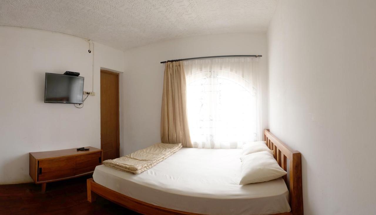 Tani Jiwo Hostel Diyeng Zewnętrze zdjęcie