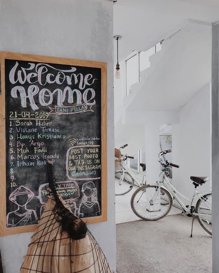Tani Jiwo Hostel Diyeng Zewnętrze zdjęcie