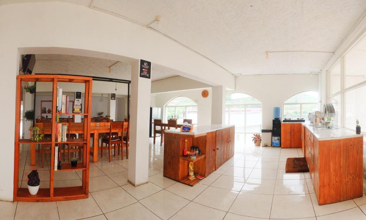 Tani Jiwo Hostel Diyeng Zewnętrze zdjęcie