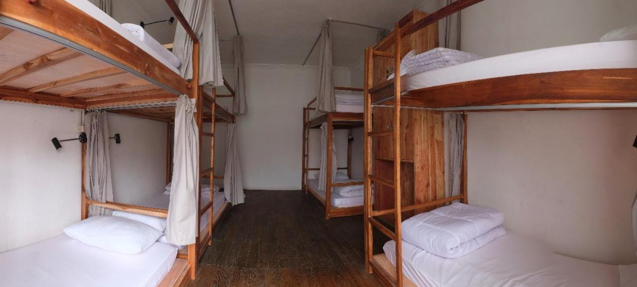 Tani Jiwo Hostel Diyeng Zewnętrze zdjęcie