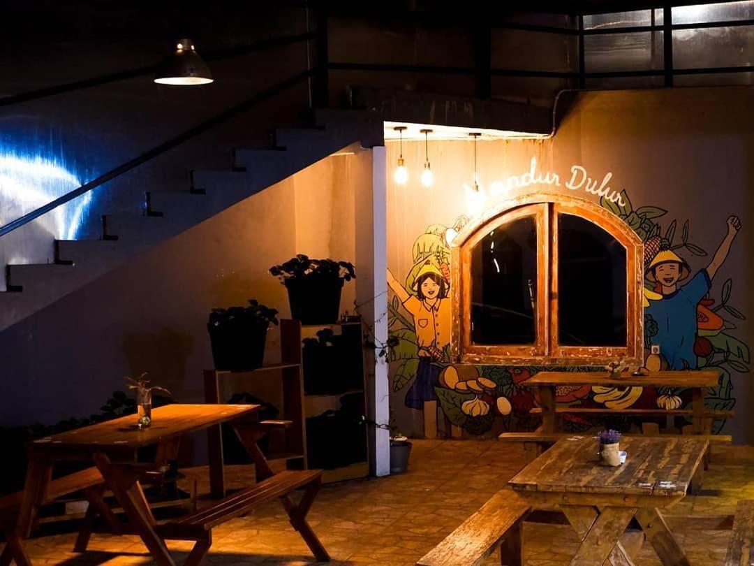 Tani Jiwo Hostel Diyeng Zewnętrze zdjęcie