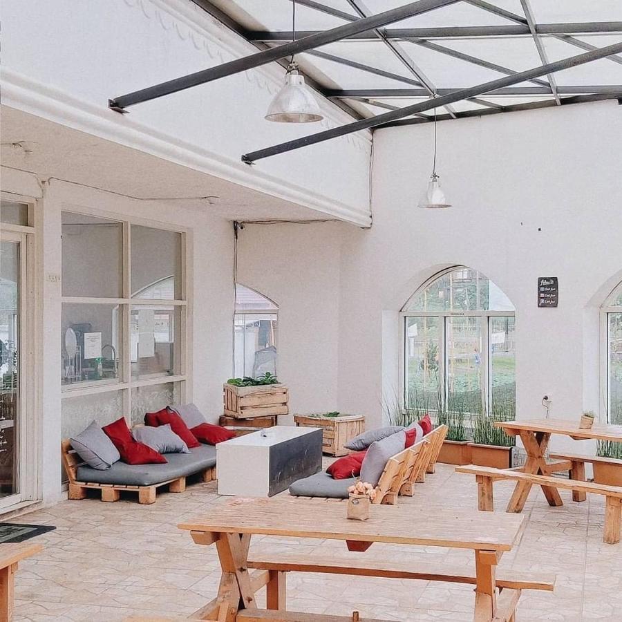 Tani Jiwo Hostel Diyeng Zewnętrze zdjęcie
